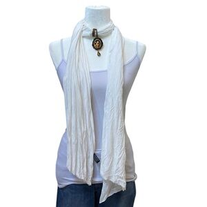 Veonad white gold jeweled scarf